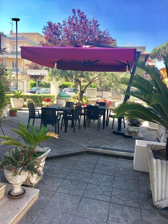 Hotel Facioni Pomezia Zewnętrze zdjęcie