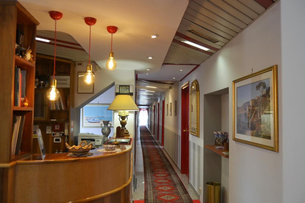 Hotel Facioni Pomezia Zewnętrze zdjęcie
