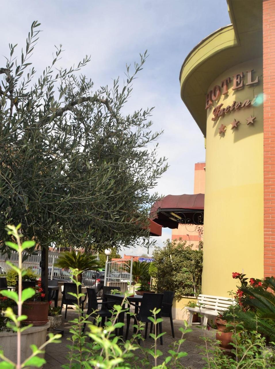 Hotel Facioni Pomezia Zewnętrze zdjęcie