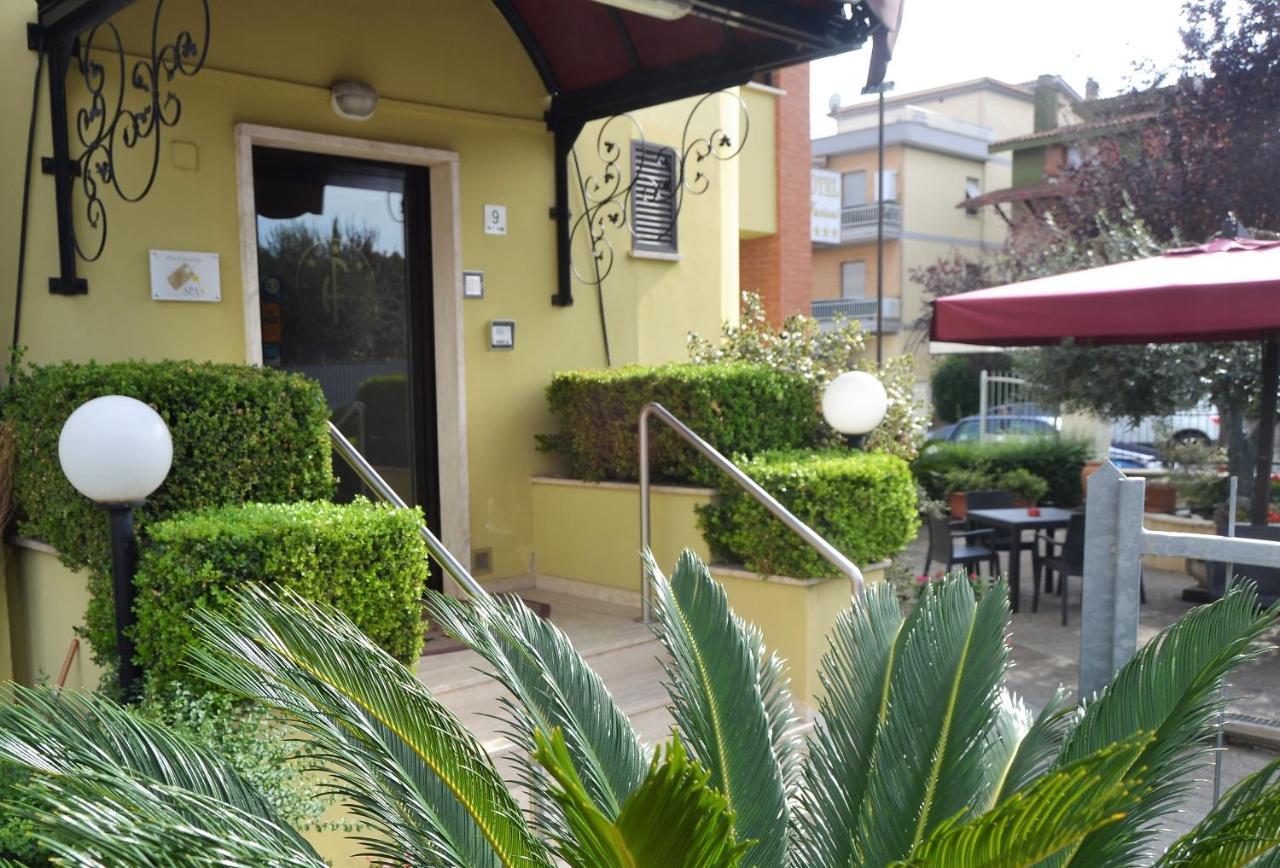 Hotel Facioni Pomezia Zewnętrze zdjęcie