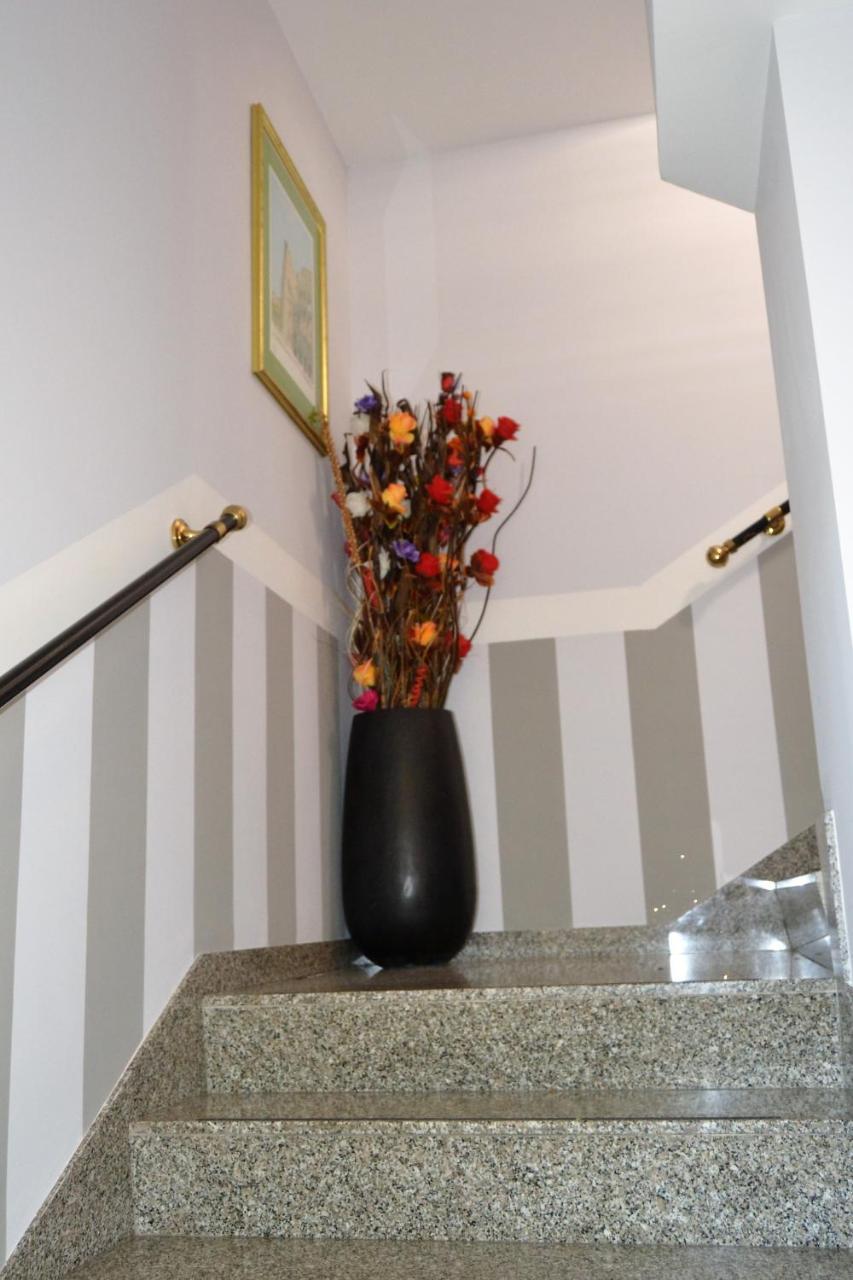 Hotel Facioni Pomezia Zewnętrze zdjęcie