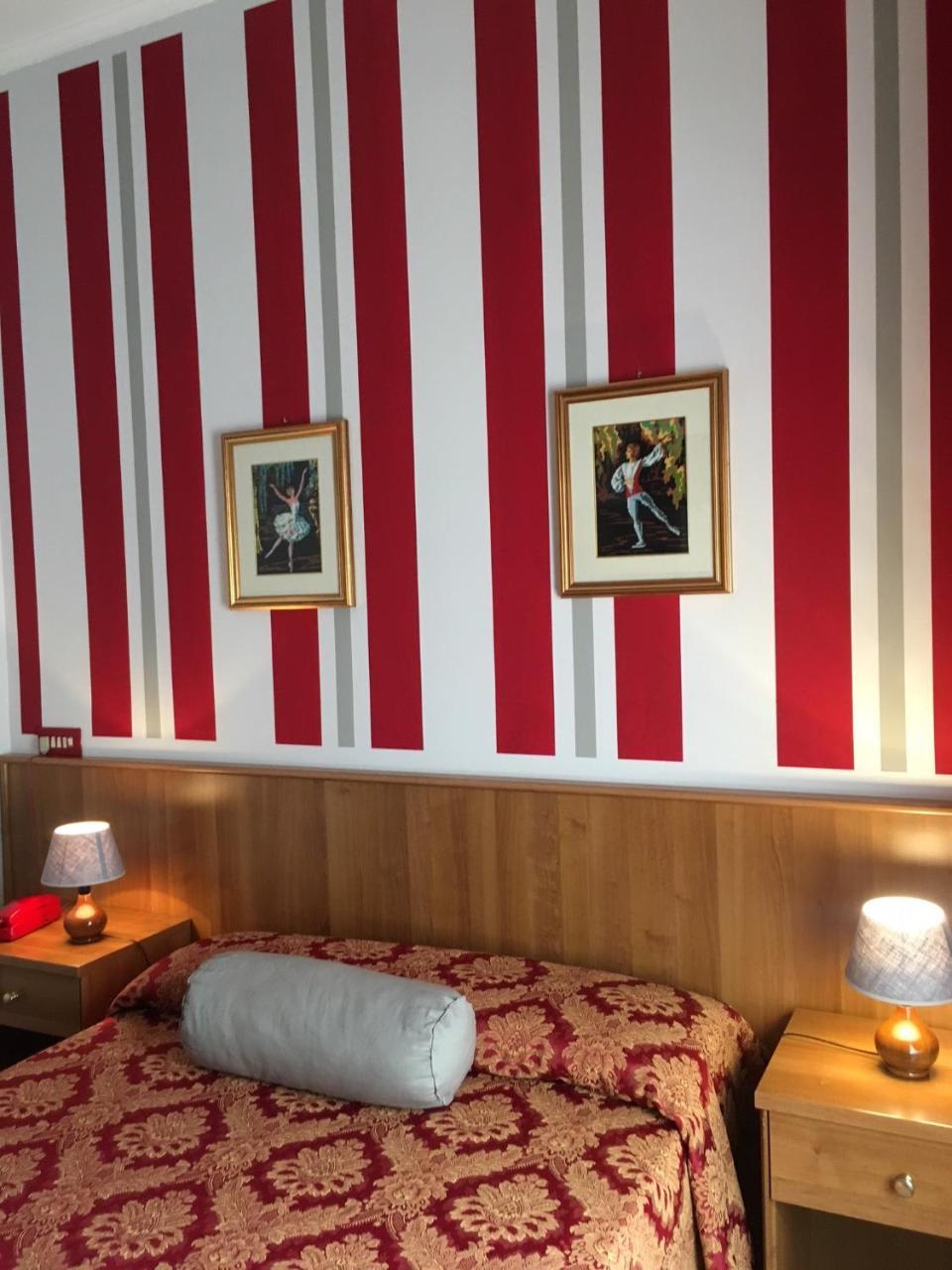 Hotel Facioni Pomezia Zewnętrze zdjęcie