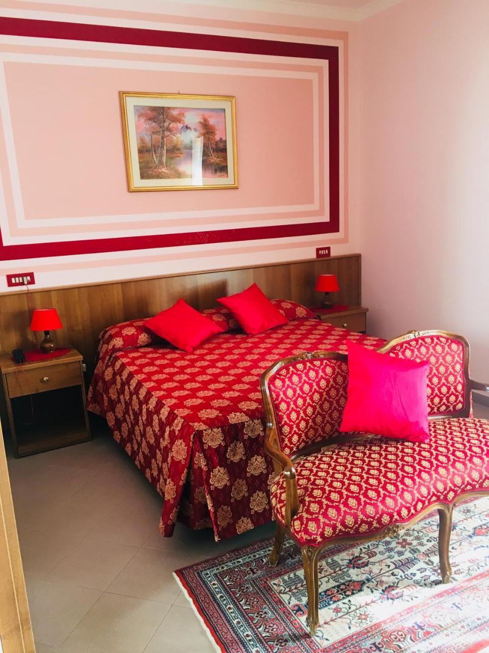 Hotel Facioni Pomezia Zewnętrze zdjęcie